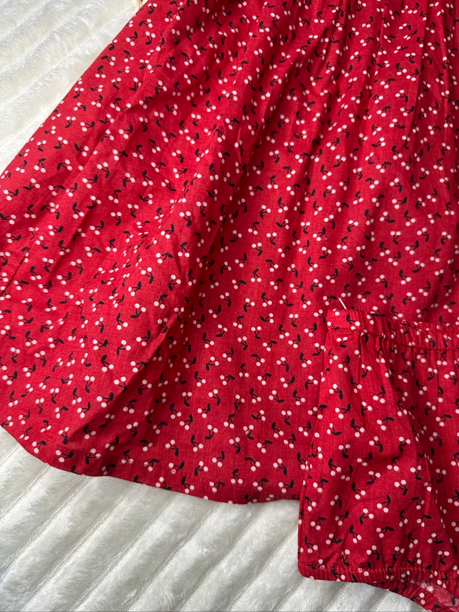 Vestido de manga corta y su culotte de 18 meses rojo con estampado de cerezas – photo 4